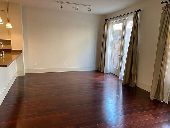 3rd image of 833 Altaire Walk