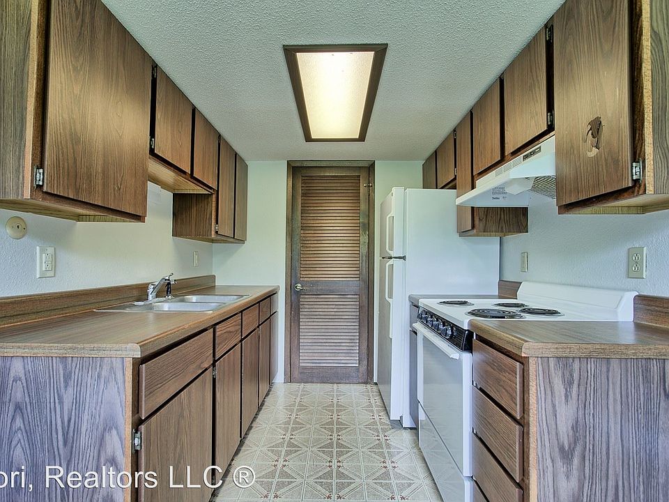 1st image of 152 Edwards St APT C