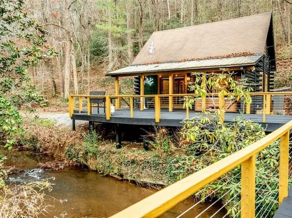277 Joann Sisson Rd, Blue Ridge, GA 30513
