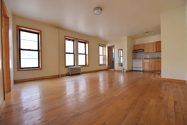 Rented by Nolita Group | media 2