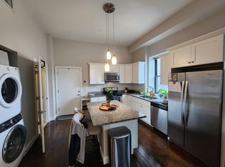 100 Merrymount Rd #30, Quincy, MA 02169