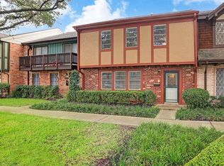 2202 Shadowdale Dr #353, Houston, TX 77043