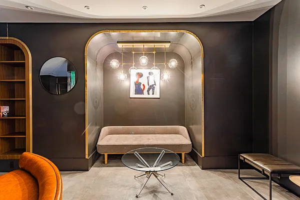 Rented by Brooklyn Group | media 102