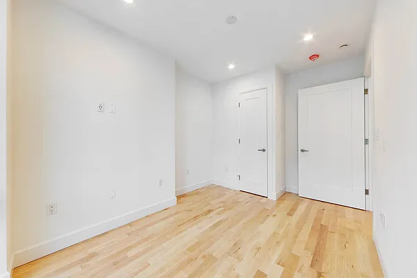 Rented by Sotheby's International Realty | media 15