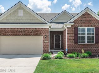 48773 Rockview Rd, Novi, MI 48374