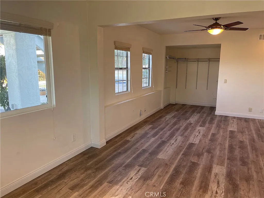Studio, 500 sqft, $2,200 — Photo 2