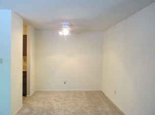 2810 Raritan Dr, Saint Louis, MO 63119