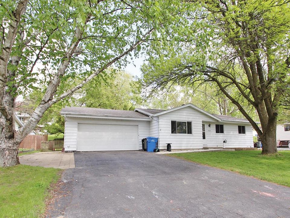 1st image of 1517 Greencrest Dr