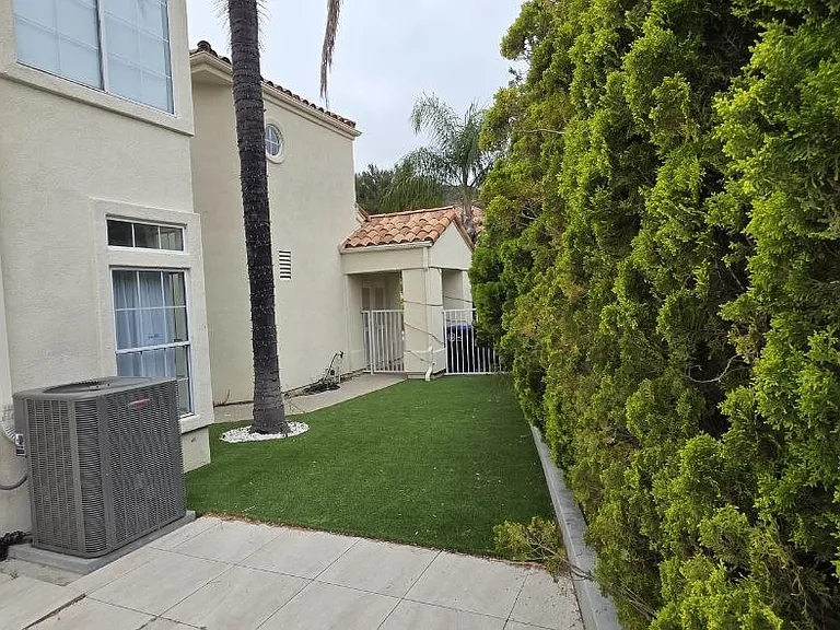 934 Calle Amable — Photo 38