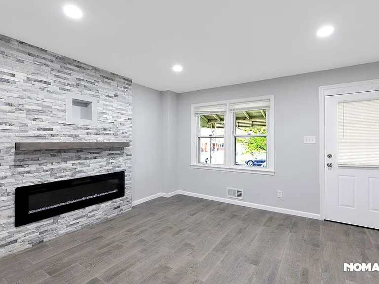 2207 Firethorn Rd — Photo 22