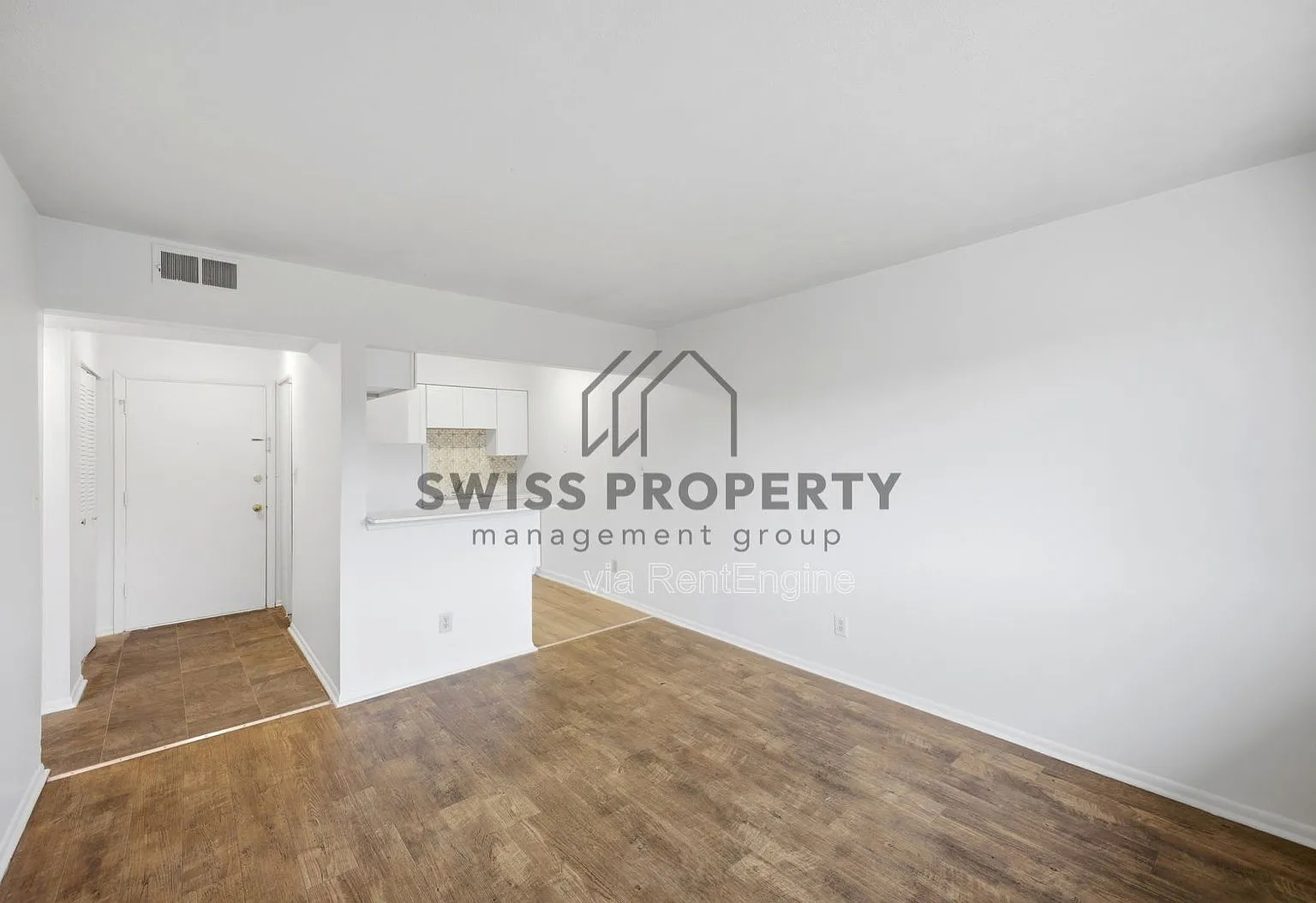 2 bed, 1.0 bath, 674 sqft, $1,000 — Photo 3