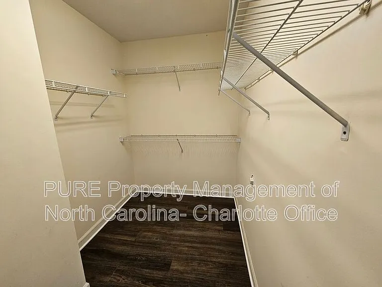 151 Woodfern Pl — Photo 24