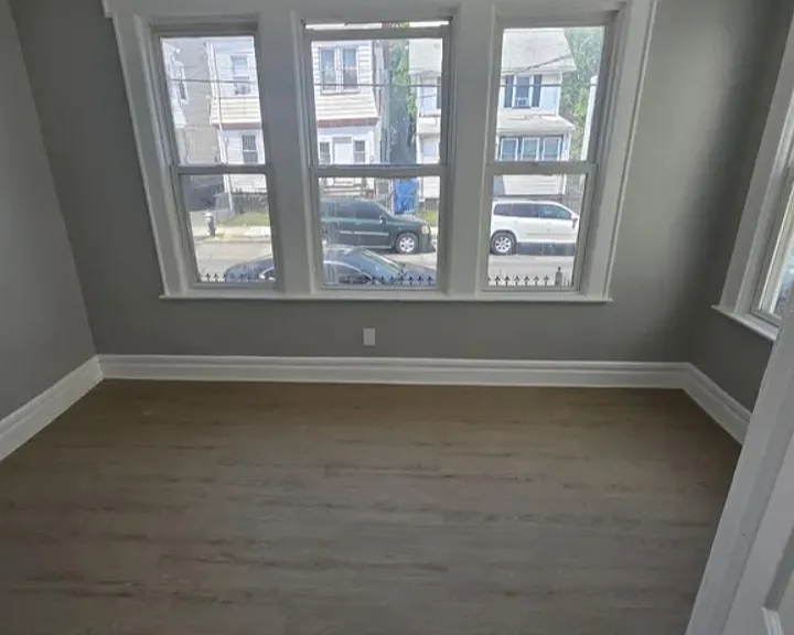 180 Columbia Ave #1L — Photo 6