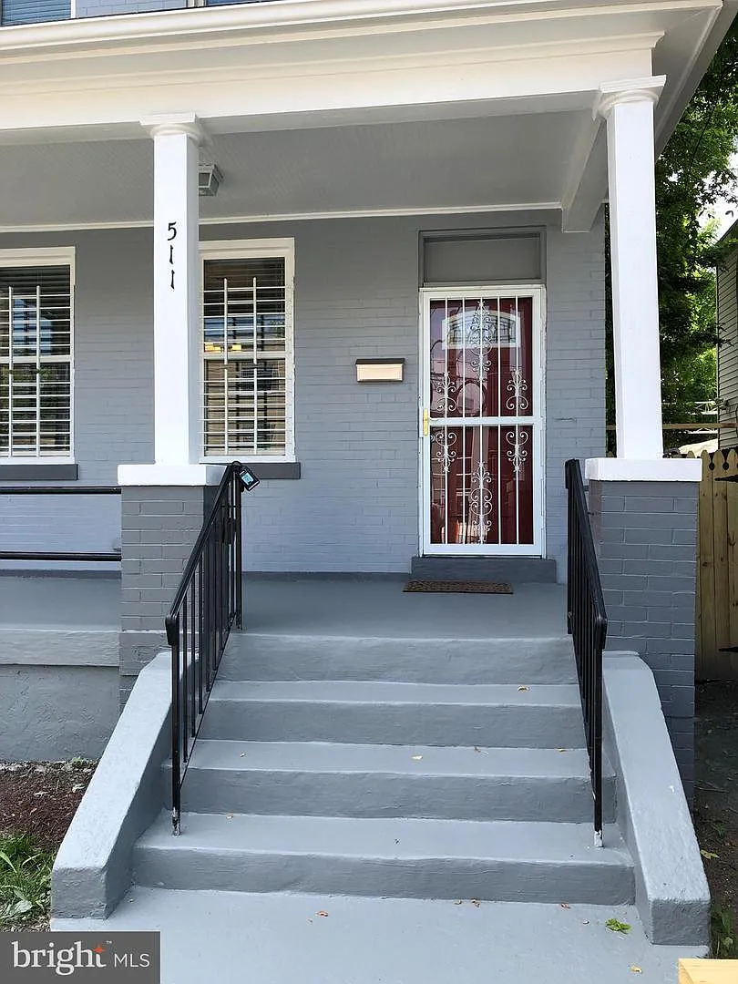 511 Alabama Ave SE photo 1