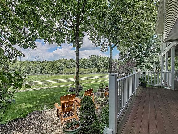 4th image of 5525 Portage Road