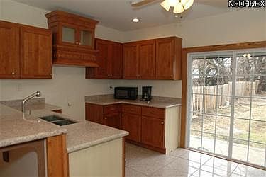 4th image of 2293 E 89th St