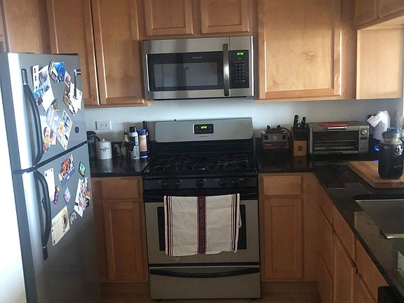 4th image of 100 N Hermitage Ave Unit 913