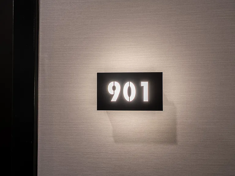 1007 The Queensway #901 — Photo 7