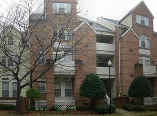 1340 Garden Wall Cir #502, Reston, VA 20194