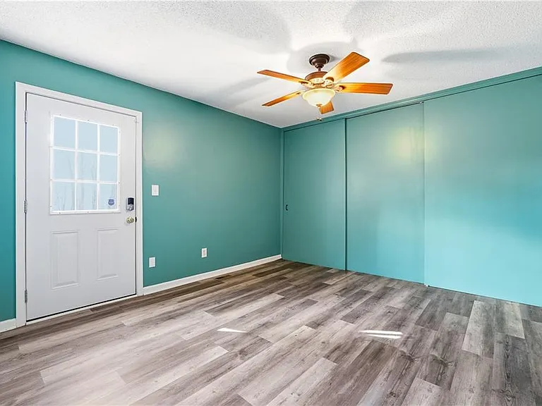 186 Franklin Ct — Photo 20