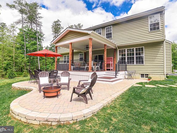 5th image of 46177 Edgewood Ln