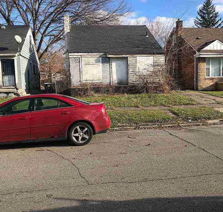 9602 Woodmont