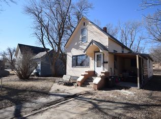 512 3rd Ave W, Sisseton, SD 57262