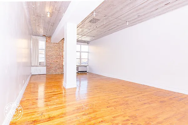 Rented by MySpaceNYC | media 13