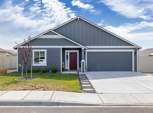 1428 NE 12th St, Benton City, WA