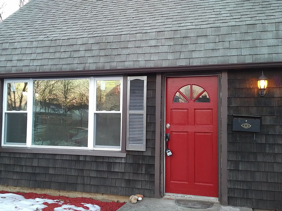 ADORABLE 4 BED 2 BATH CAPE