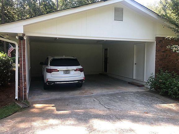 Garage and utility room