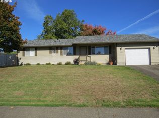 302 SW 13th St, Battle Ground, WA 98604