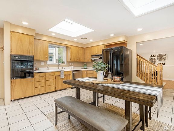 4th image of 11211 91st Avenue Ct SW