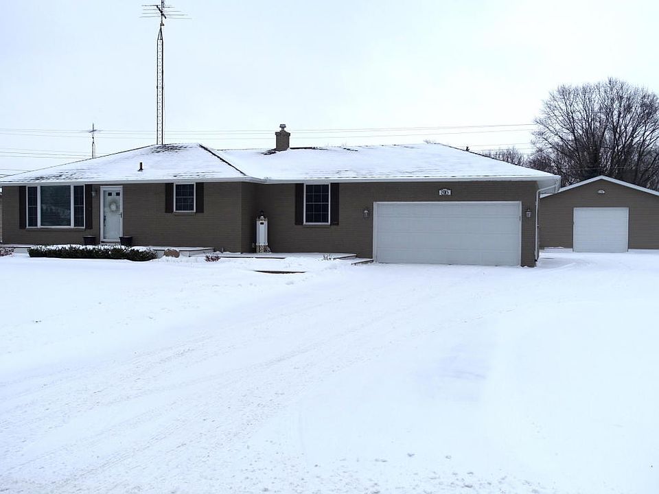 1st image of 816 Tucker Dr