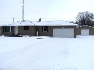 816 Tucker Dr, Saint Joseph, MI 49085