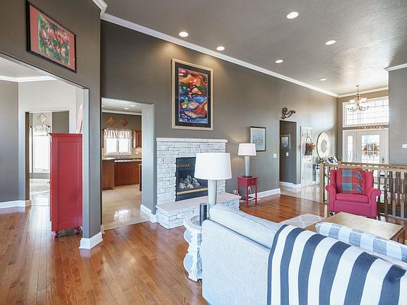 4th image of 6767 Kingswood Ct