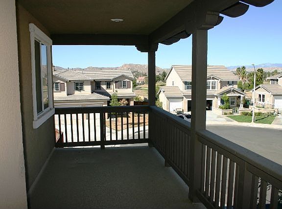 Upstairs Front Balcony