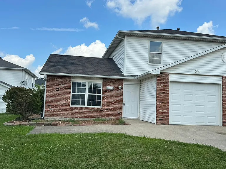 1615 High Quest Cir — Photo 2
