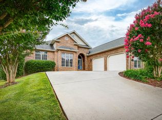 210 Alta Tree Blvd, Johnson City, TN 37601