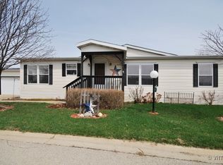 616 Bluebird Cir, Sandwich, IL 60548