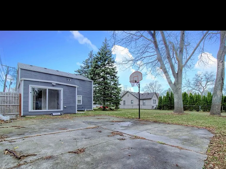11610 Cardwell St — Photo 23