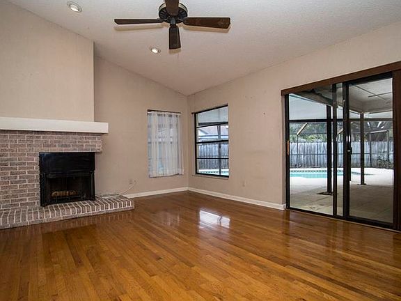 3rd image of 2429 Arborwood Dr