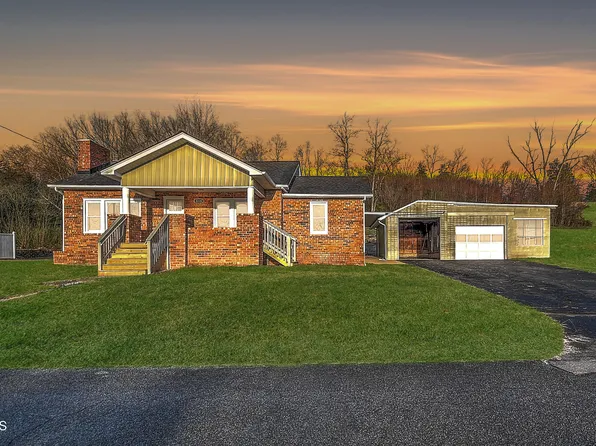 4216 Maplewood St, Kingsport, TN 37660