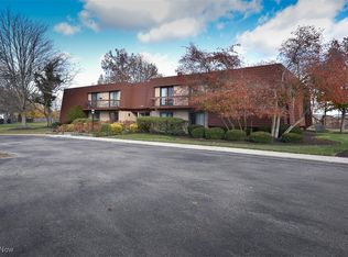 1985 Wooster Rd APT H, Rocky River, OH 44116