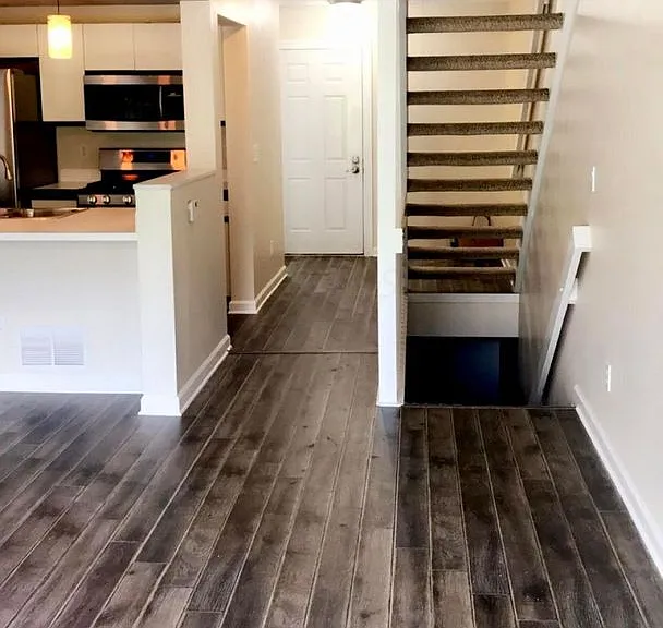 2015 Jasper Ln — Photo 4