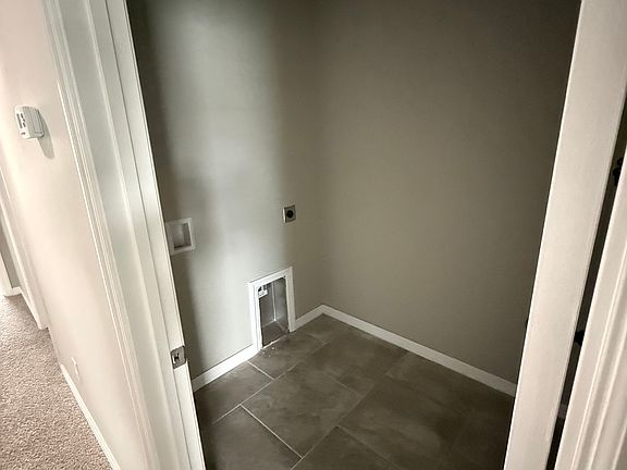 3rd image of 8562 Dufferin Ln