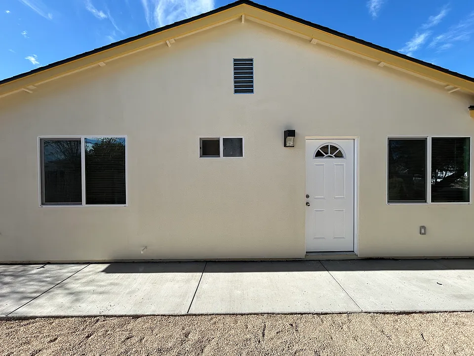 14016 N 34th Dr