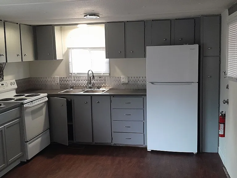 626 Silverbrook Rd #8 — Photo 13