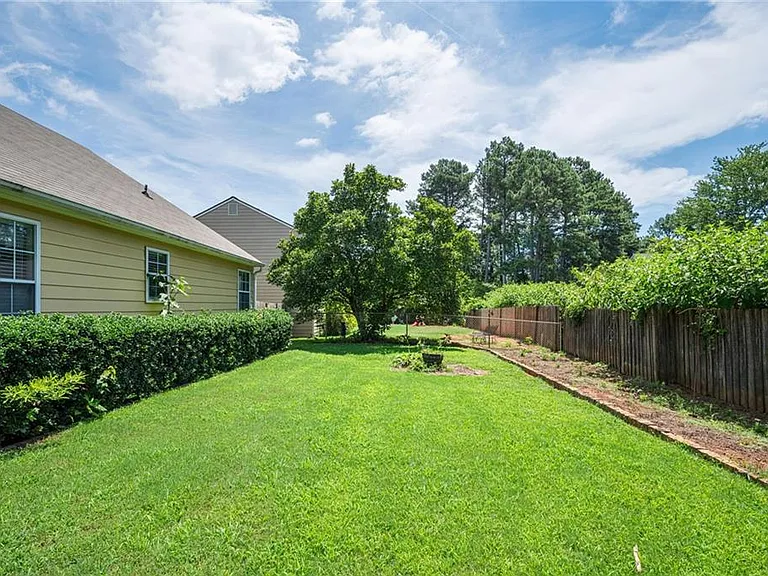 4015 Paloverde Dr NW — Photo 25