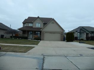 53245 Spurry Ln, Chesterfield, MI 48051
